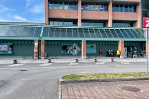 NEGOZIO A CORREGGIO