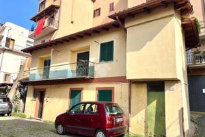 2 LOCALI A VALMONTONE