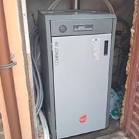 TERMOSTUFA A PELLET 24 KW