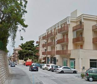 Appartamento 4 camere da letto 2 bagni arredato