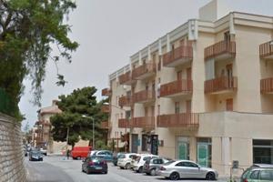 Appartamento 4 camere da letto 2 bagni arredato