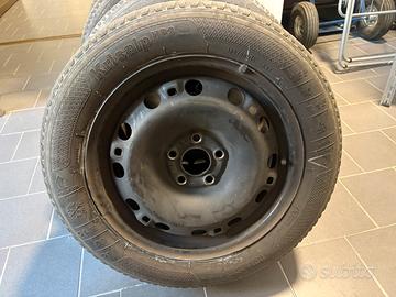 Gomme invernali 15 + cerchi in acciaio