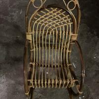 Sedia a dondolo vintage per bambini