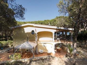 Villa Maria - Appartamento fronte mare immerso nel