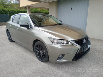 Lexus CT 200H Black Style