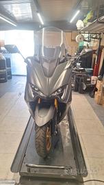 Yamaha TMAX 560 Tech max 2020