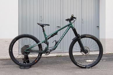 MTB BIAMMORTIZZATA COMMENCAL META SX