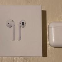 Apple airpods 1st gen.