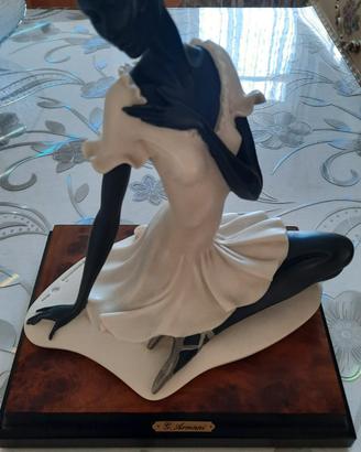 statuetta ballerina G. Armani 