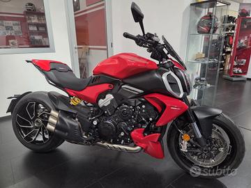 Ducati Diavel V4 2023