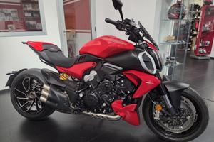 Ducati Diavel V4 2023