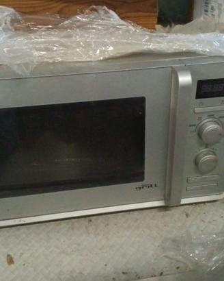 Forno a microonde LG con funzione grill integrata