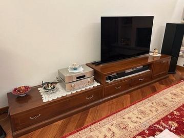 Parete attrezzata per soggiorno in legno massello