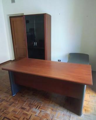 MOBILI DA UFFICIO USATI IN BUONO STATO