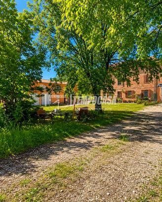 Casa bifamigliare di ampia metratura