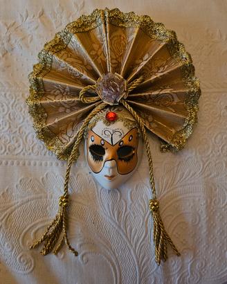 maschera in ceramicaveneziana Colombina