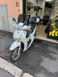 Honda SH 300 - 2017 - PERMUTE