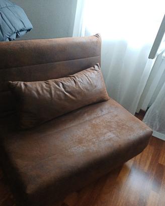 divano e poltrona letto