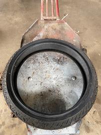 Pneumatico Michelin 120/60/18 corsa