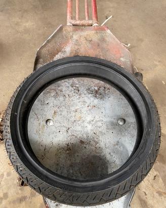 Pneumatico Michelin 120/60/18 corsa