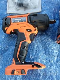 AEG – Avvitatore a massa battente, Modello BSS18C1