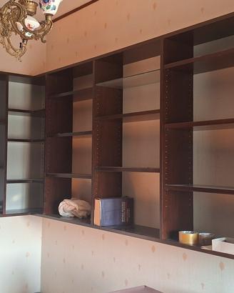libreria a muro angolare ( prezzo trattabile)