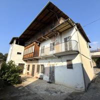CASA SEMINDIPENDENTE A CHIAVERANO