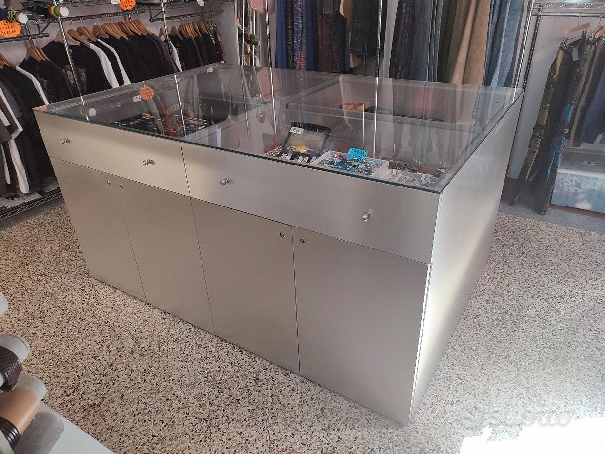 Negozi cinesi Mobili usati