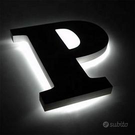 Insegne luminose su misura
