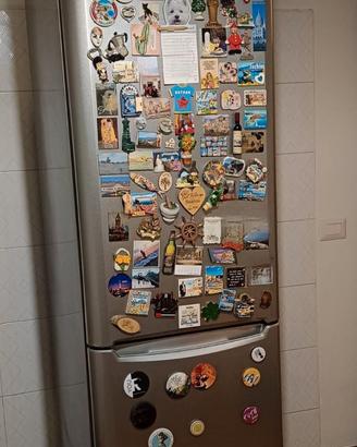 Frigorifero con zona freezer