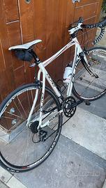 Bicicletta da corsa olmo deep