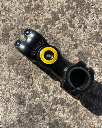 Sostegno moto bici per insta e go pro