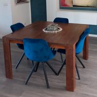 Tavolo quadrato in legno