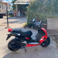 Peugeot speedfight 4