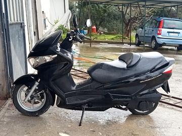 Suzuki Burgman 200  24000km