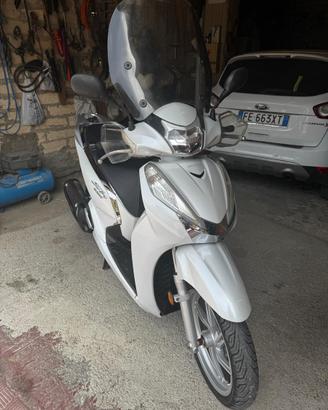 Sh 300 2016