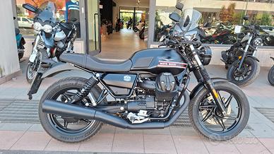 Moto Guzzi V7 Stone