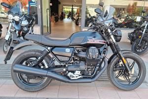 Moto Guzzi V7 Stone