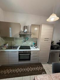 Cucina completa di elettrodomestici in garanzia.
