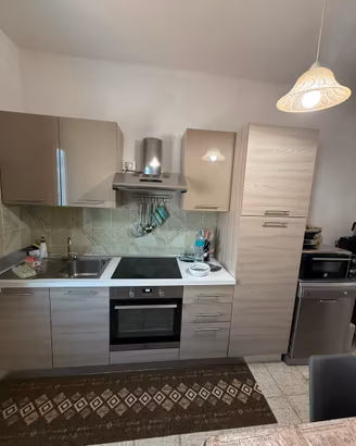 Cucina completa di elettrodomestici in garanzia.