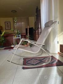 Sedia a dondolo in alluminio