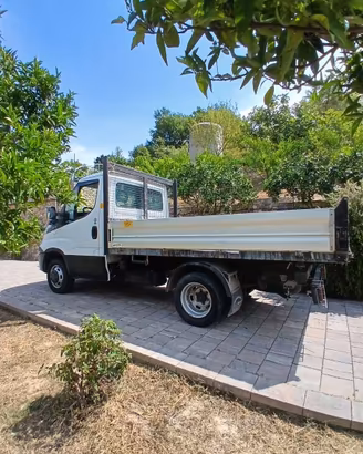 CAMION  IVECO DAILY  IN PERFETTE CONDIZIONI