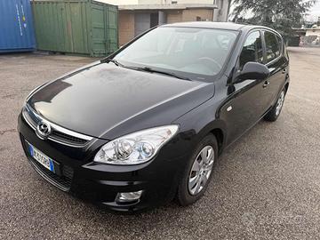 HYUNDAI i30 1.4 16V 109CV 5p.senza nessun lavoro
