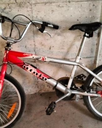 BICI  MBX  TUTTA DA REVISIONARE