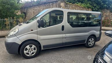 9 posti