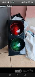 semaforo stile industriale