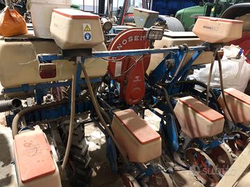 Seminatrice monosem 4 file