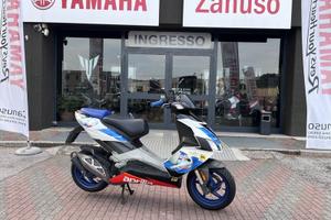 Aprilia SR 50 scooter 50 motore 2T POCHI KM