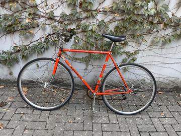 Bici Peugeot arancione