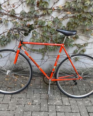Bici Peugeot arancione